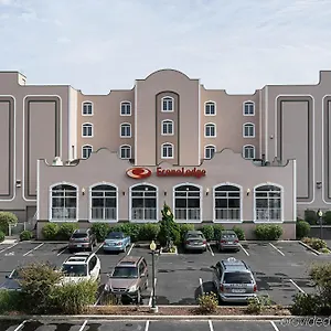 2* Inn Quality Ocean Beachfront